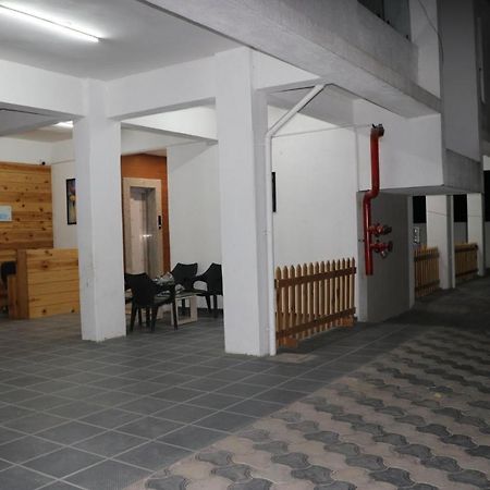 Service Apartments, Baner, プネ エクステリア 写真