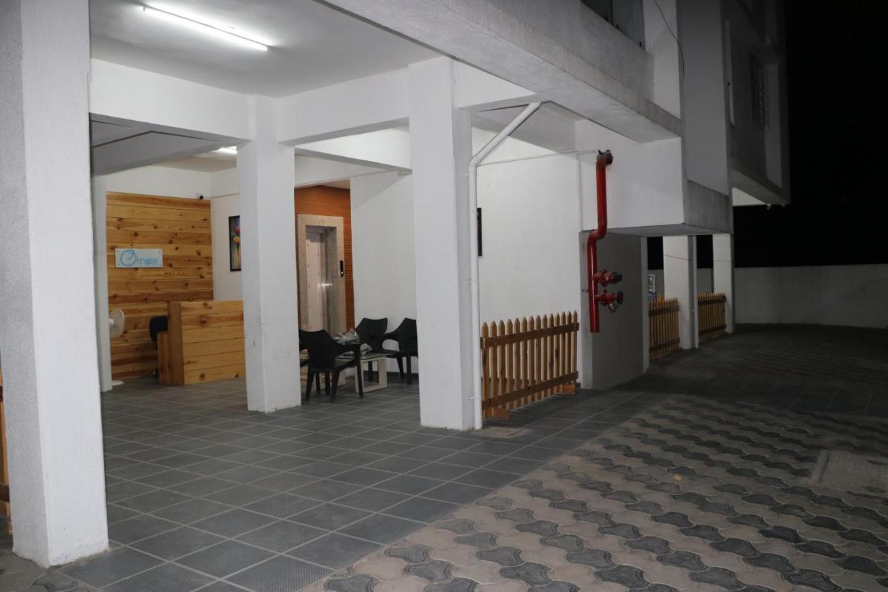 Service Apartments, Baner, プネ エクステリア 写真